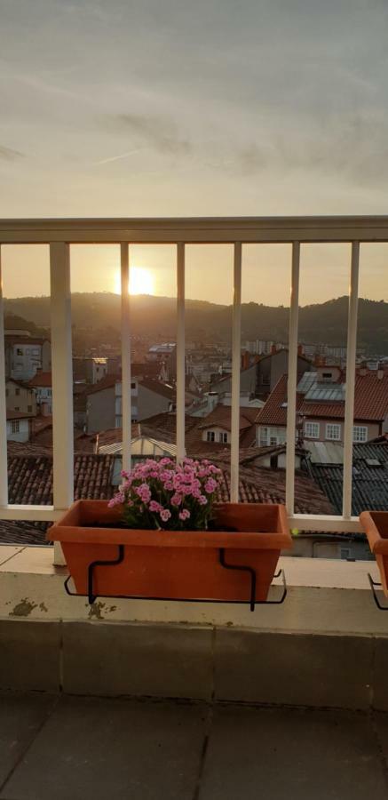 Duplex luminoso con vistas en el centro de Ourense Apartamento Exterior foto