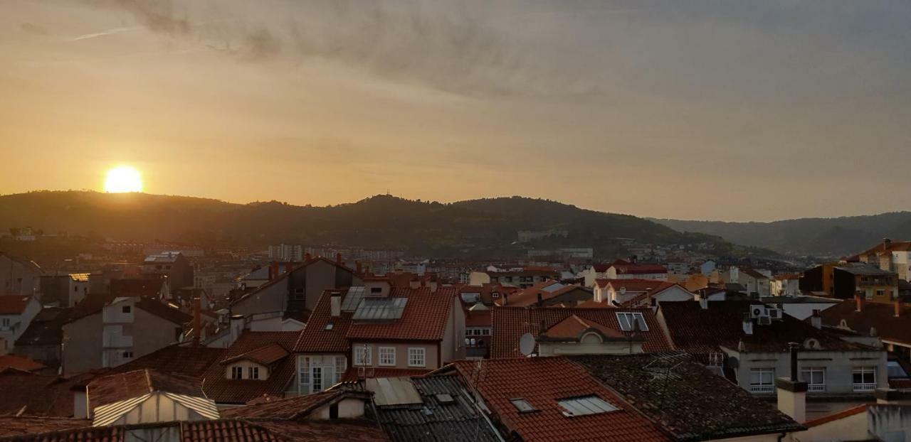 Duplex luminoso con vistas en el centro de Ourense Apartamento Exterior foto